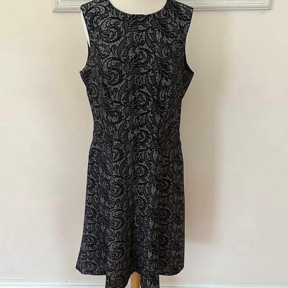 Anne Klein Black and Gray Sleeveless A-Line Dress with Swirl Jacquard